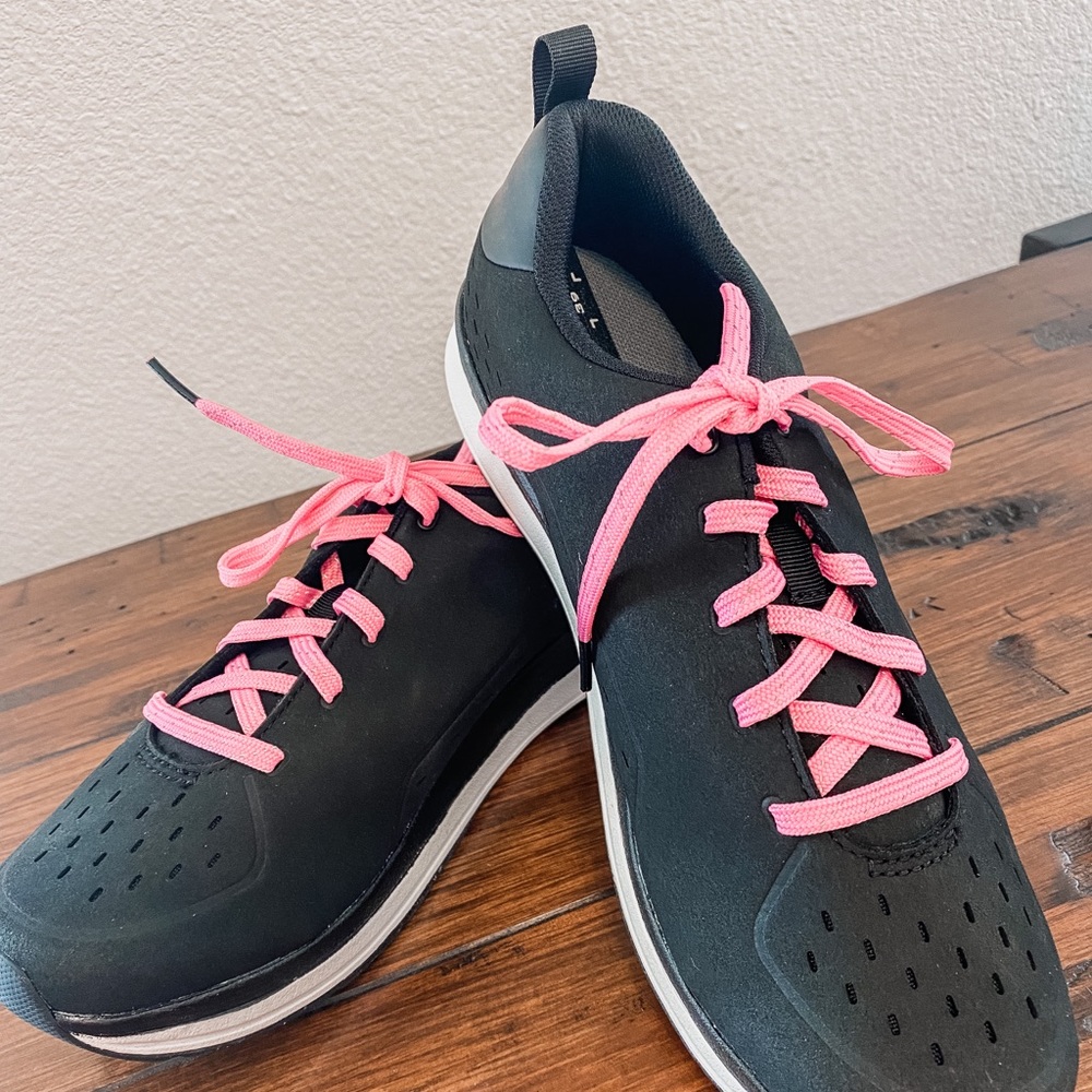 NEW shimano cycle shoes